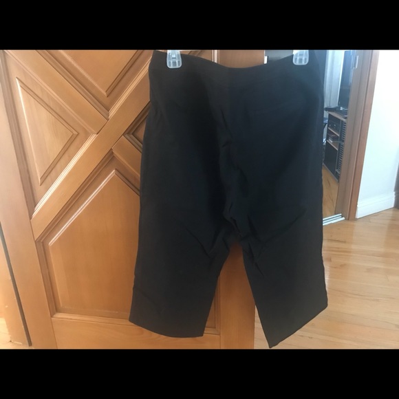 Women capris - Picture 2 of 2